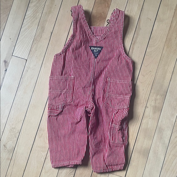 OshKosh B'gosh Baby Red and White Striped Cotton Overalls Railroad Stripe 6 Mo - Picture 4 of 6